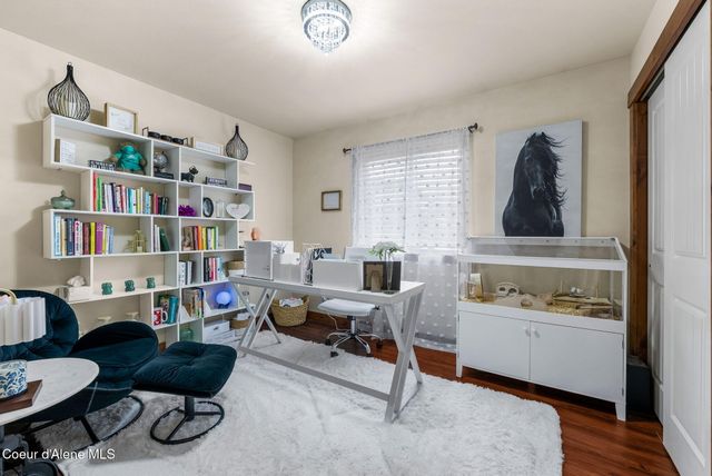 3801 N MAXFLI LN, Post Falls, ID 83854