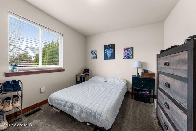 3801 N MAXFLI LN, Post Falls, ID 83854