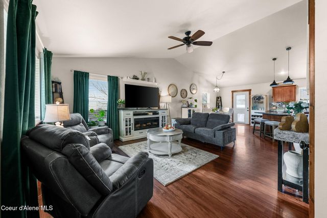 3801 N MAXFLI LN, Post Falls, ID 83854