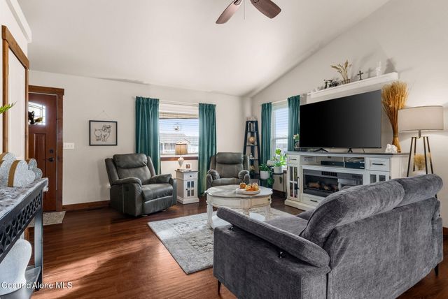 3801 N MAXFLI LN, Post Falls, ID 83854