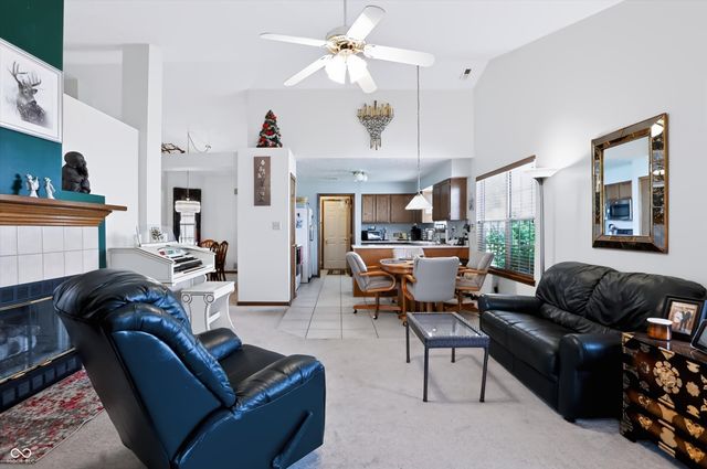 337 Stoneybrook Grove Drive, Greenwood, IN 46142