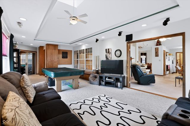 337 Stoneybrook Grove Drive, Greenwood, IN 46142