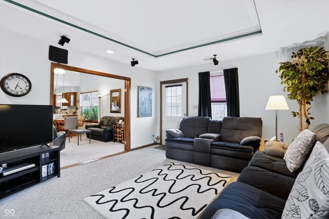337 Stoneybrook Grove Drive, Greenwood, IN 46142