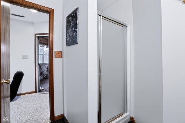 337 Stoneybrook Grove Drive, Greenwood, IN 46142