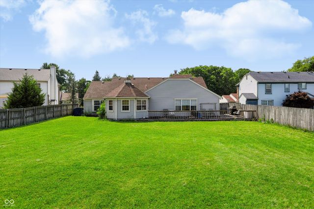 337 Stoneybrook Grove Drive, Greenwood, IN 46142