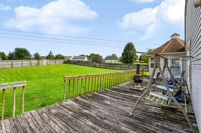 337 Stoneybrook Grove Drive, Greenwood, IN 46142
