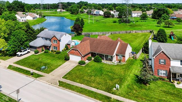 337 Stoneybrook Grove Drive, Greenwood, IN 46142