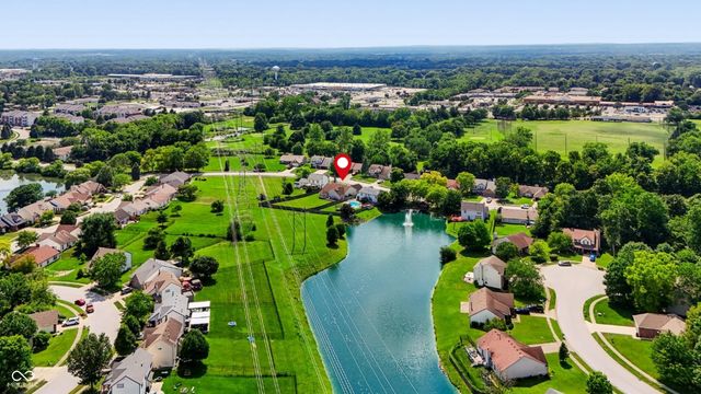 337 Stoneybrook Grove Drive, Greenwood, IN 46142