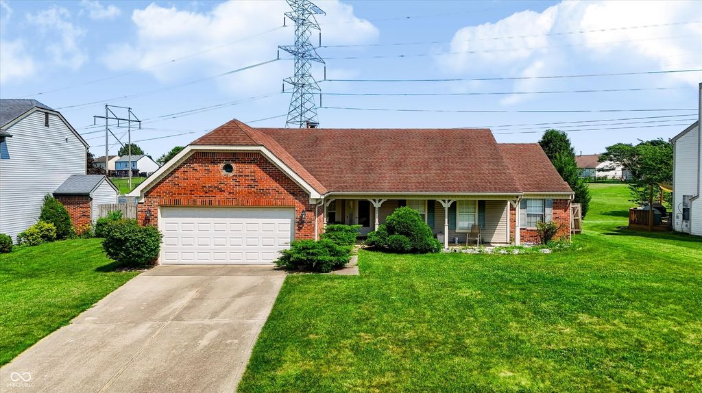 337 Stoneybrook Grove Drive, Greenwood, IN 46142