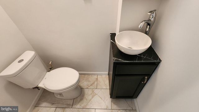 2015 JEFFERSON ST, Baltimore, MD 21205