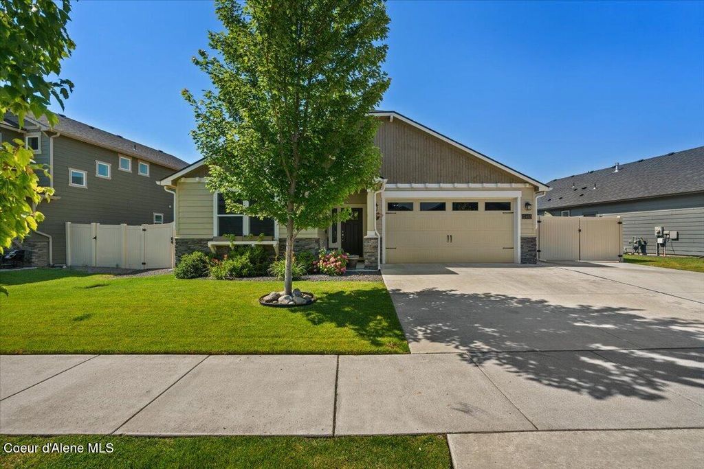13465 N Telluride LOOP, Hayden, ID 83835 photo 2