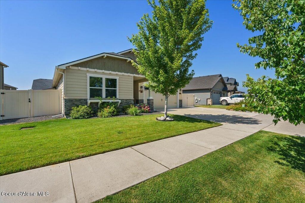 13465 N Telluride LOOP, Hayden, ID 83835 photo 3