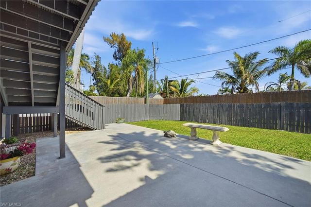 16857 Windcrest DR, Fort Myers, FL 33908