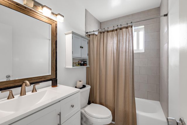 8781 NW 15th Street, Pembroke Pines, FL 33024