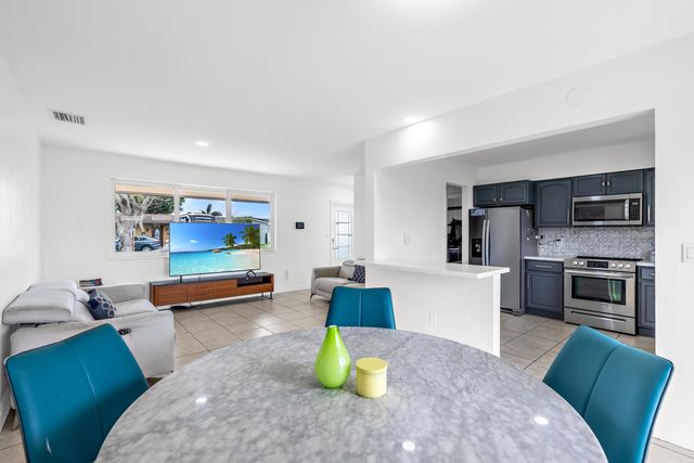 8781 NW 15th Street, Pembroke Pines, FL 33024