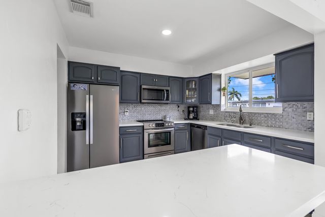 8781 NW 15th Street, Pembroke Pines, FL 33024