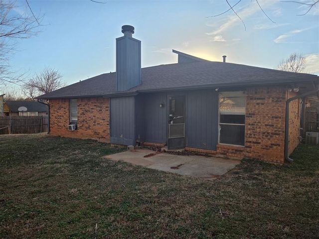 1800 David Terrace, Midwest City, OK 73141