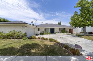 6225 S Corning Avenue, Los Angeles, CA 90056