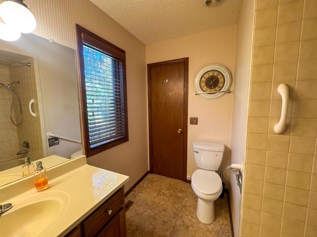 7 Owego Circle, Cherokee Village, AR 72529