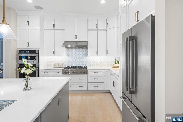 15 Muirfield, River Vale, NJ 07675