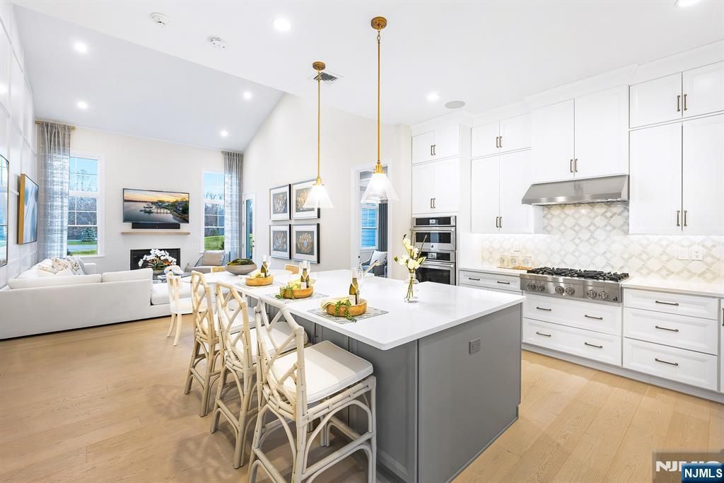 15 Muirfield, River Vale, NJ 07675