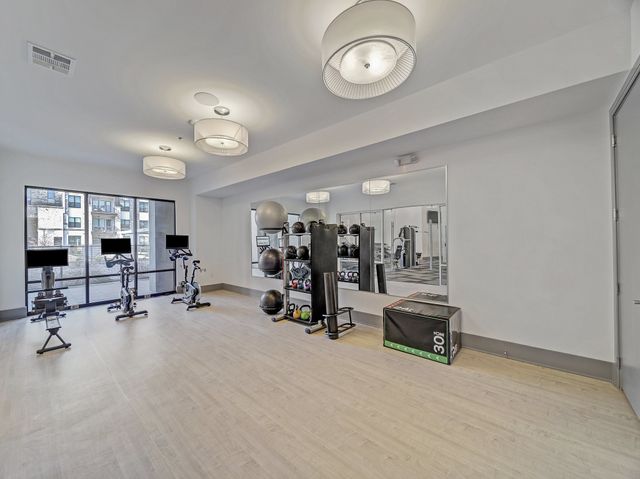 2700 Old Denton Road 1010, Carrollton, TX 75007