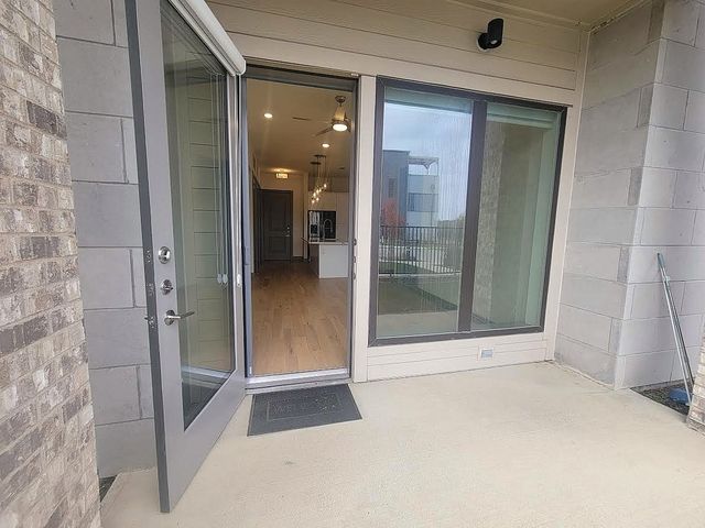 2700 Old Denton Road 1010, Carrollton, TX 75007