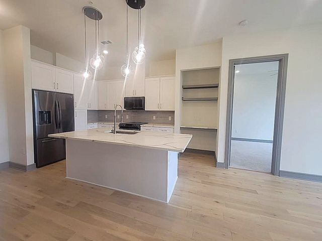 2700 Old Denton Road 1010, Carrollton, TX 75007