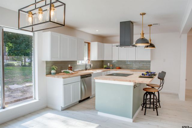 439 N Lone Star LN, Hideaway, TX 75771