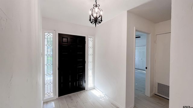 439 N Lone Star LN, Hideaway, TX 75771