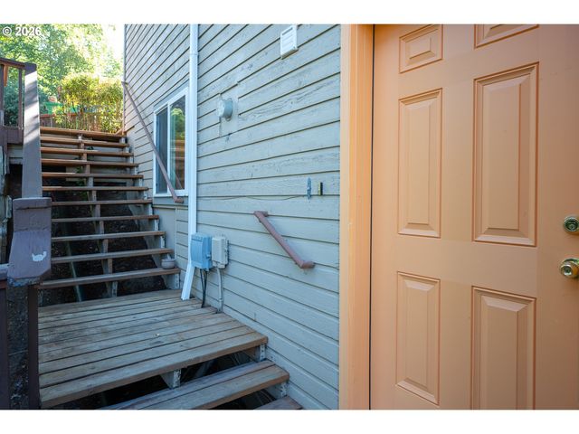 7007 Sw 33RD Pl, Portland, OR 97219