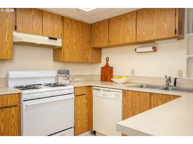 7007 Sw 33RD Pl, Portland, OR 97219