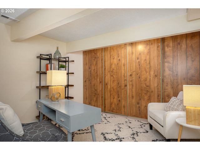7007 Sw 33RD Pl, Portland, OR 97219