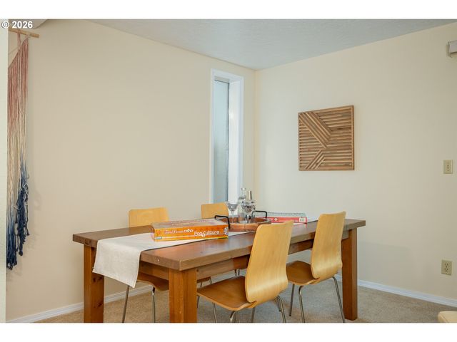7007 Sw 33RD Pl, Portland, OR 97219