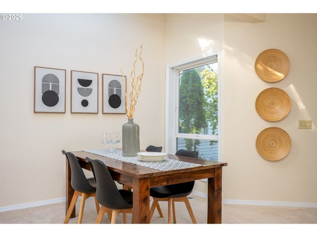 7007 Sw 33RD Pl, Portland, OR 97219