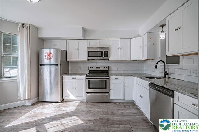 1405 Presidential Drive, Whitehall Twp, PA 18052