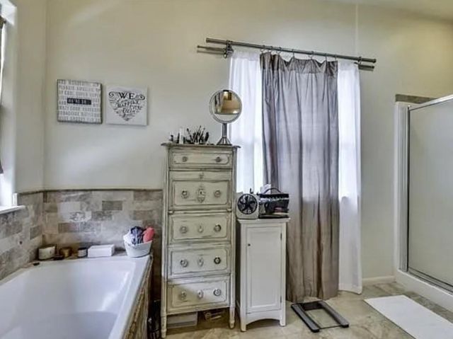 803 Newman DR, Austin, TX 78703