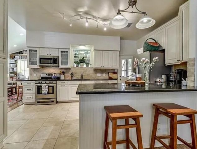 803 Newman DR, Austin, TX 78703