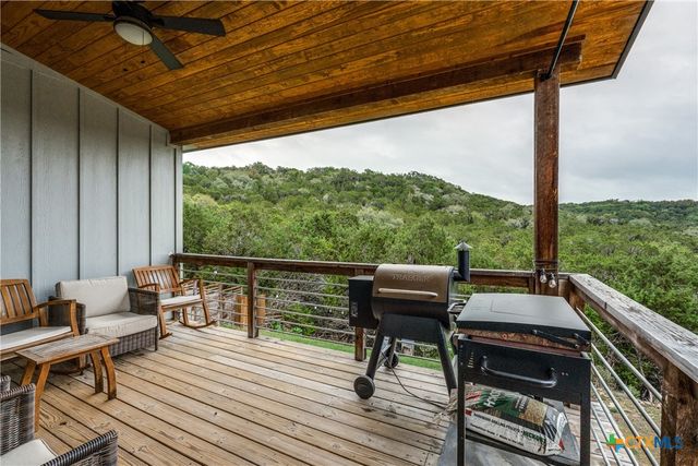 1722 Trail Pass Drive, Canyon Lake, TX 78133