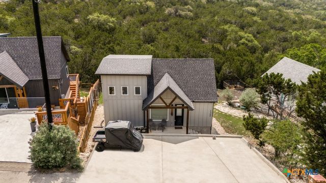 1722 Trail Pass Drive, Canyon Lake, TX 78133