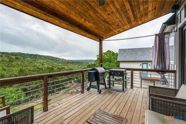 1722 Trail Pass Drive, Canyon Lake, TX 78133