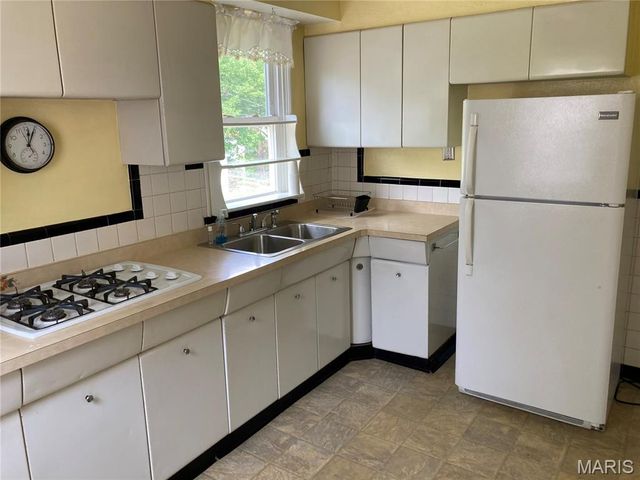 407 Coppinger Drive, Ferguson, MO 63135