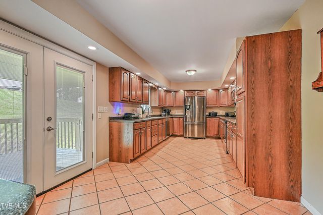 218 Jones Ridge Drive, Dryden, VA 24243