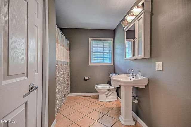 218 Jones Ridge Drive, Dryden, VA 24243