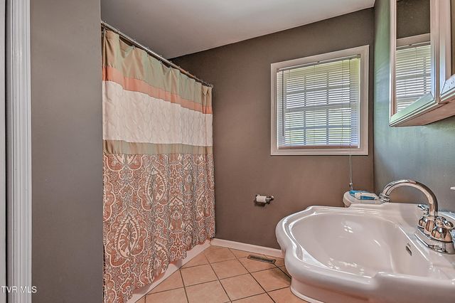 218 Jones Ridge Drive, Dryden, VA 24243