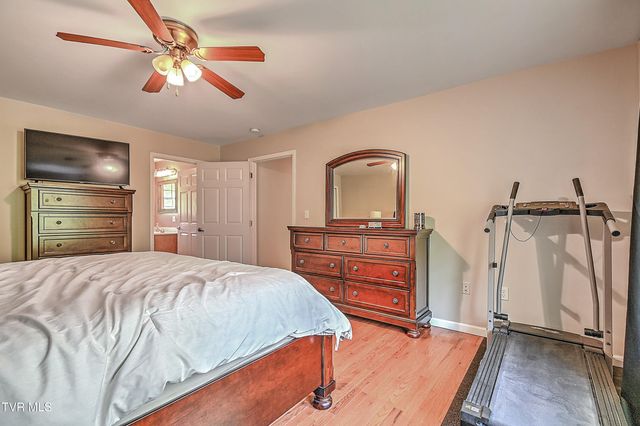218 Jones Ridge Drive, Dryden, VA 24243