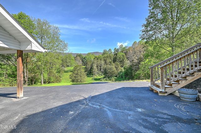 218 Jones Ridge Drive, Dryden, VA 24243