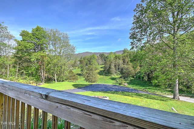 218 Jones Ridge Drive, Dryden, VA 24243
