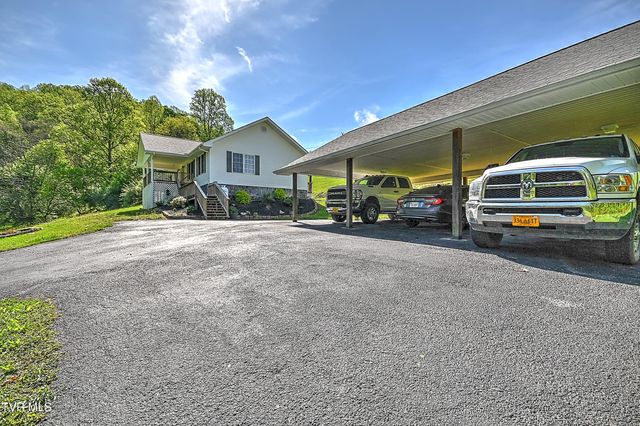 218 Jones Ridge Drive, Dryden, VA 24243