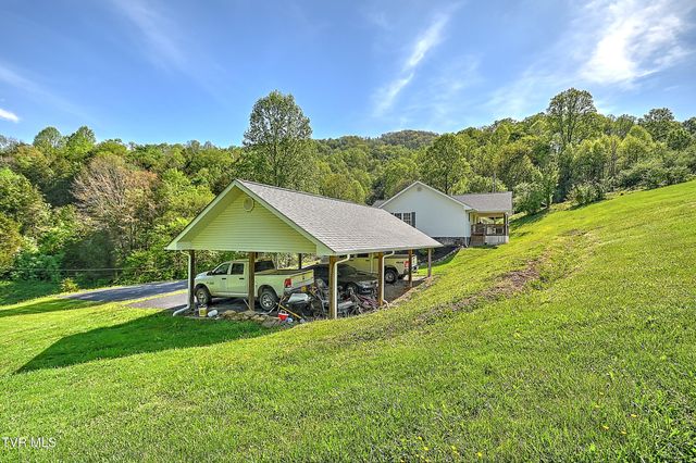 218 Jones Ridge Drive, Dryden, VA 24243